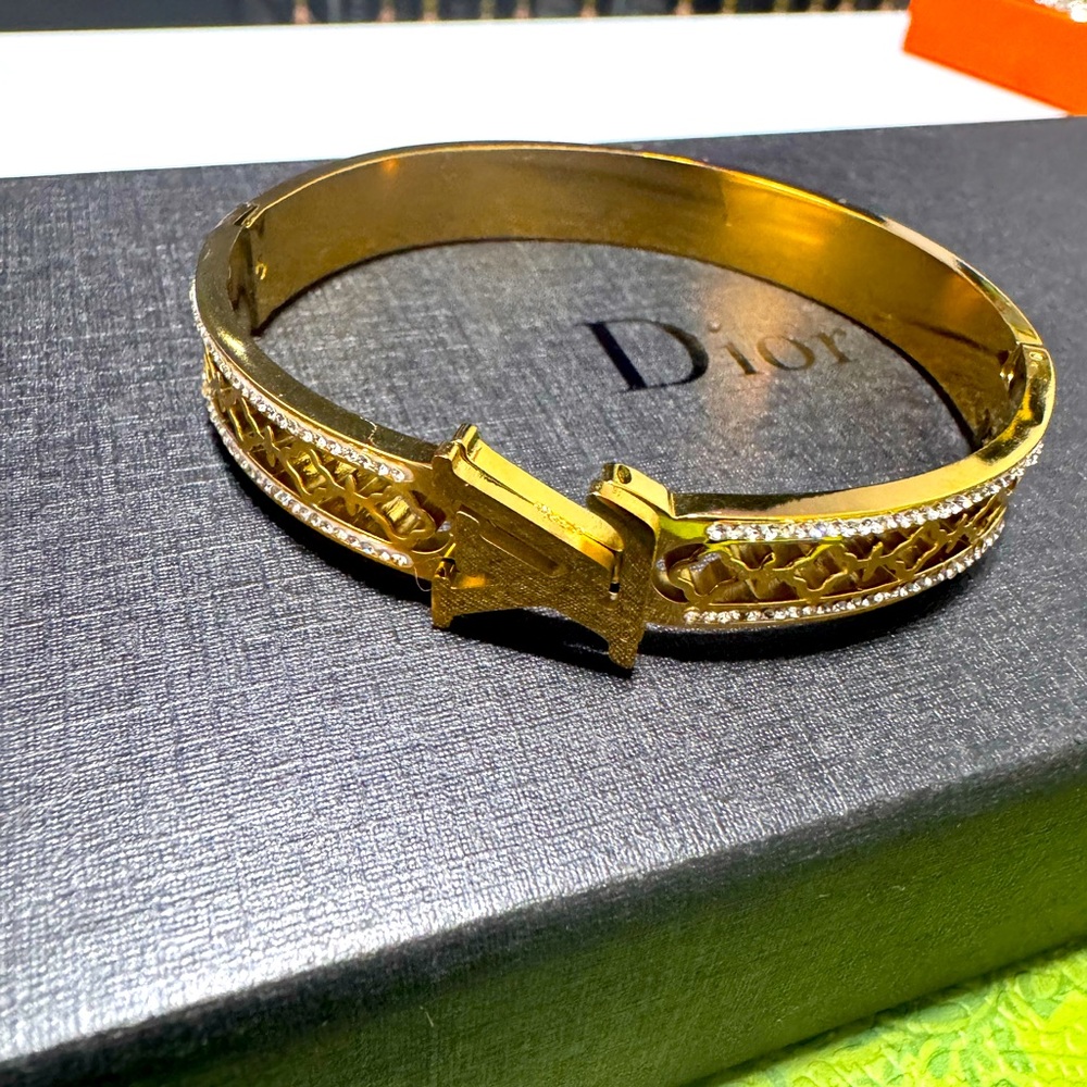 Lv Style Stainless Bracelet